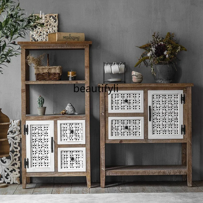 Настенный шкаф из массива дерева в американском стиле для гостиной с дверным