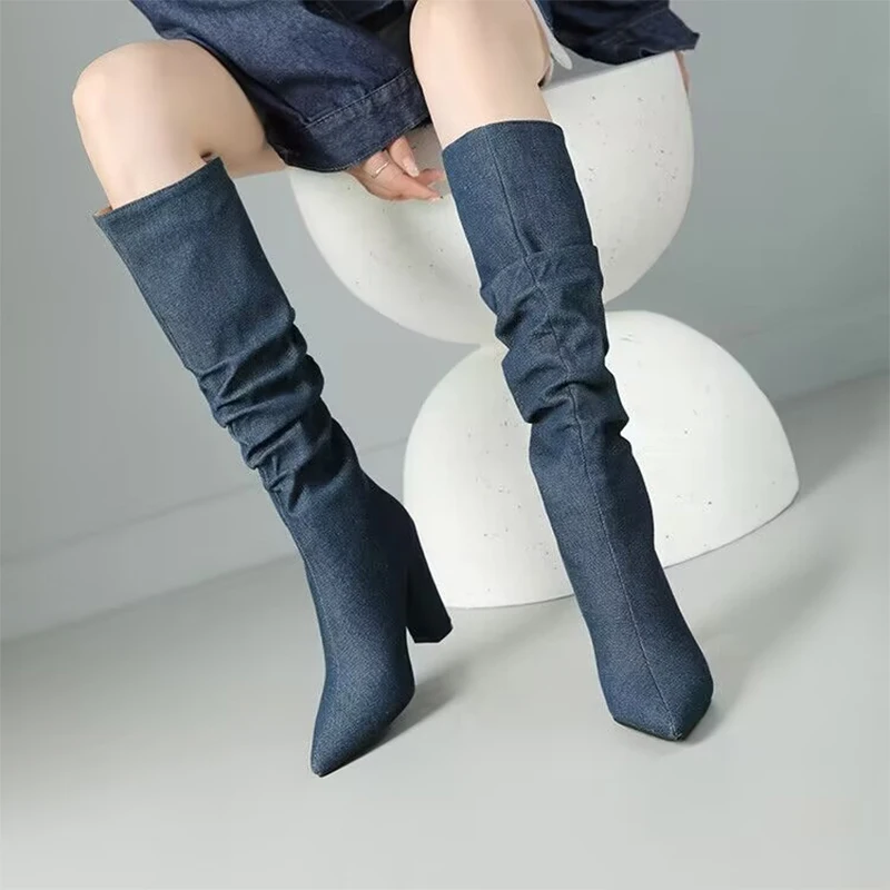 

Женские ковбойские сапоги на высоком каблуке, плиссированные сапоги Челси на массивном каблуке, трендовые зимние сапоги до колена, туфли-лодочки с острым носком, женские сапоги, 2024