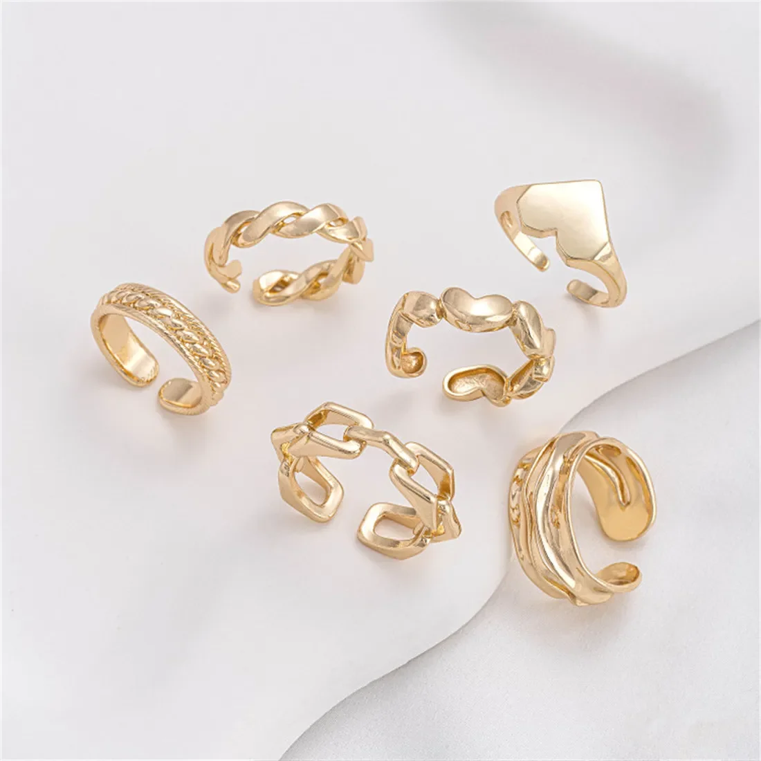 Кольцо Love в форме сердца с обернутым жареным тестом 14 карат европейское и