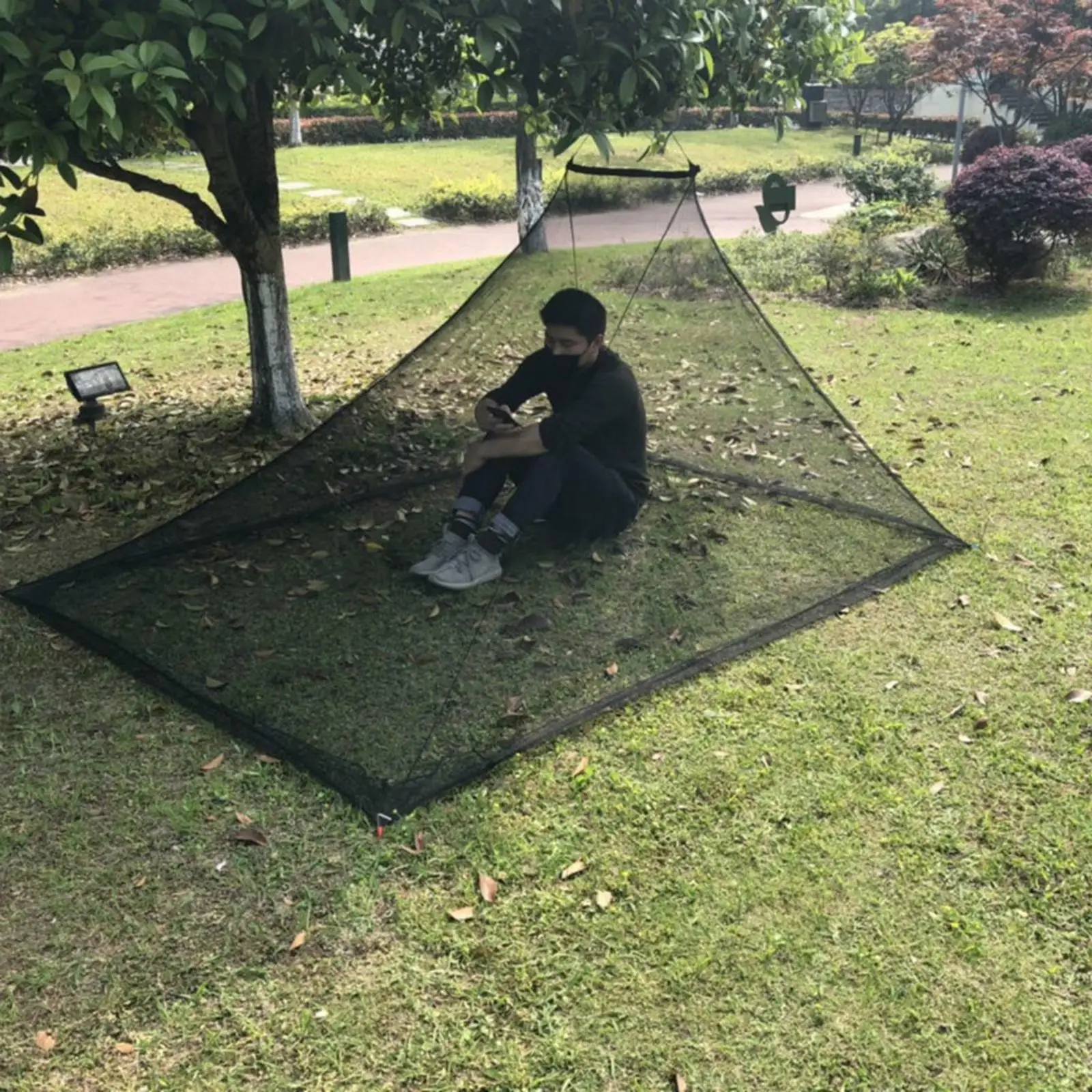 

Треугольная сетчатая палатка для кемпинга и походов