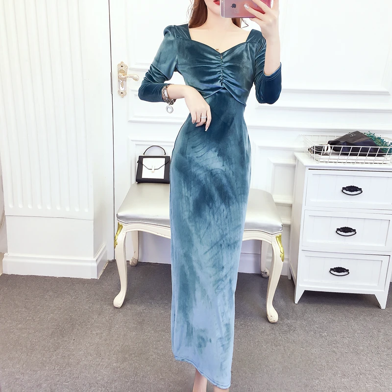 

V-neck dress new Autumn/Winter 2022 high-grade temperament slimming velvet base dress slim dress women's long dress