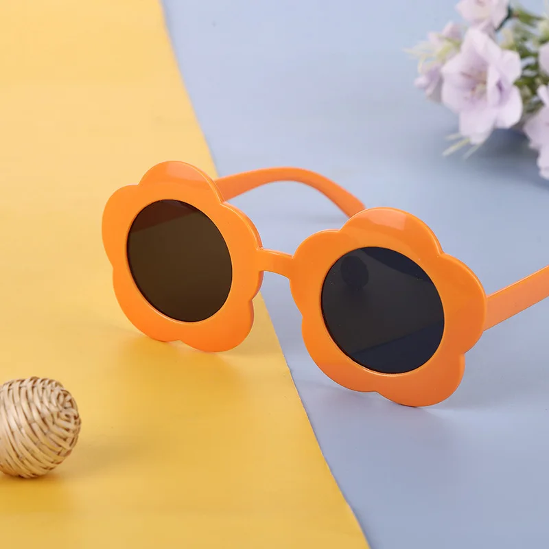 Детские солнцезащитные очки в цветочной оправе брендовые дизайнерские модные