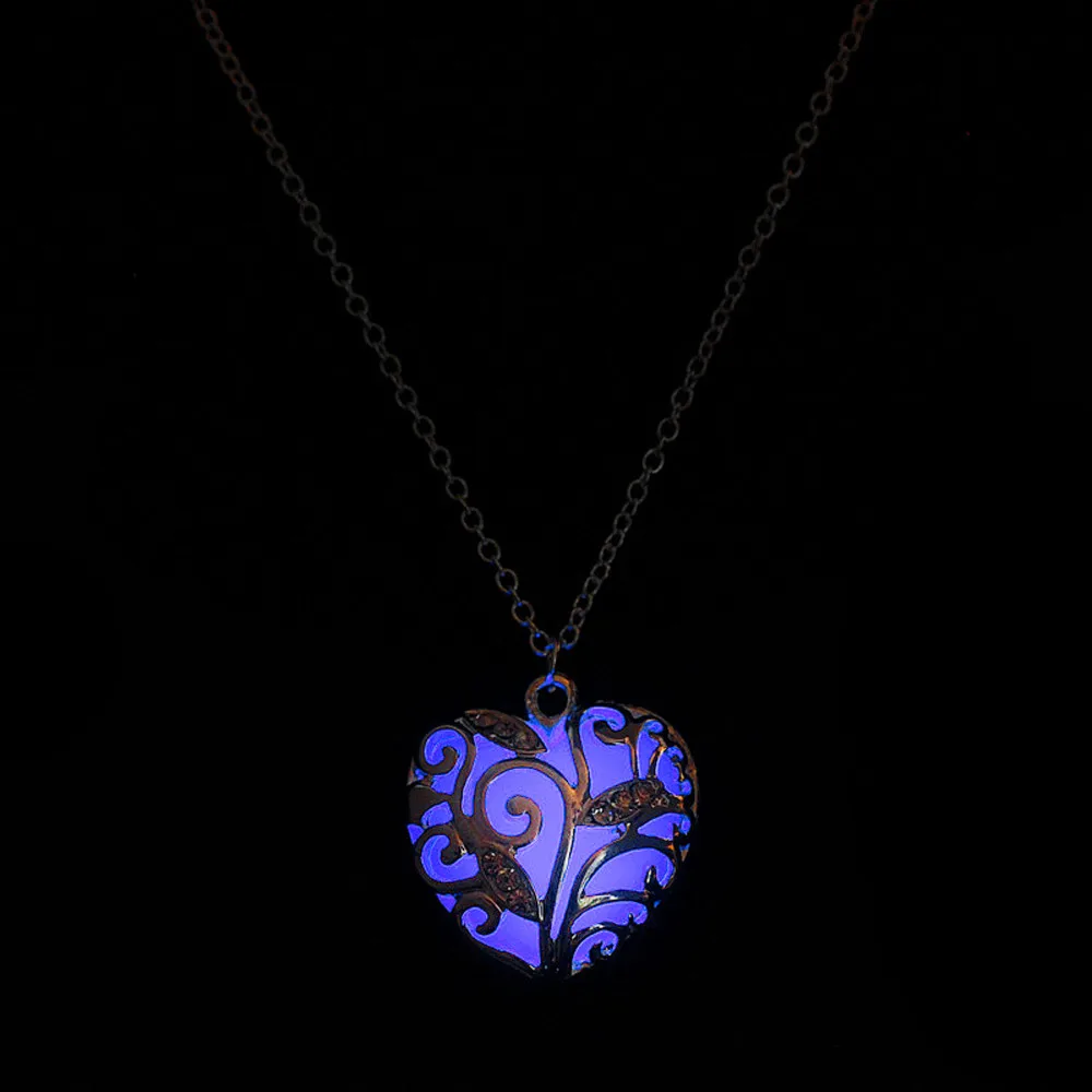 

Тёмное ожерелье, светящийся подарок, волшебное в воде синее ожерелье с кулоном в форме сердца, подвески