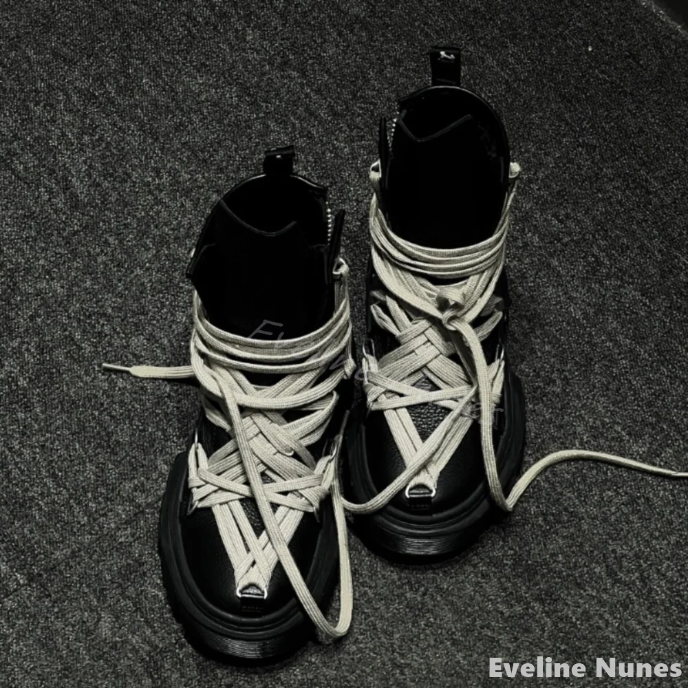 Мотоциклетные ботинки на платформе с сумасшедшими ремешками и массивным