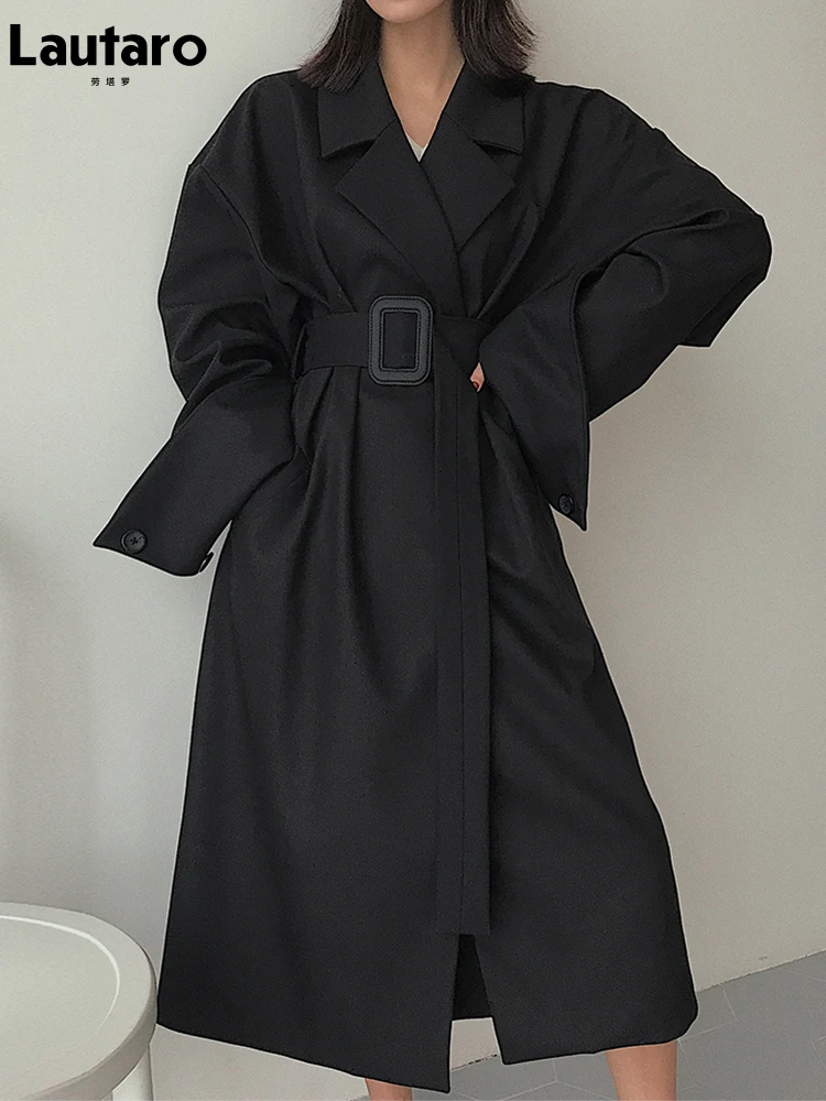 Lautaro Весенне-осенний длинный черный тренч женский оверсайз с ремнем Подиум