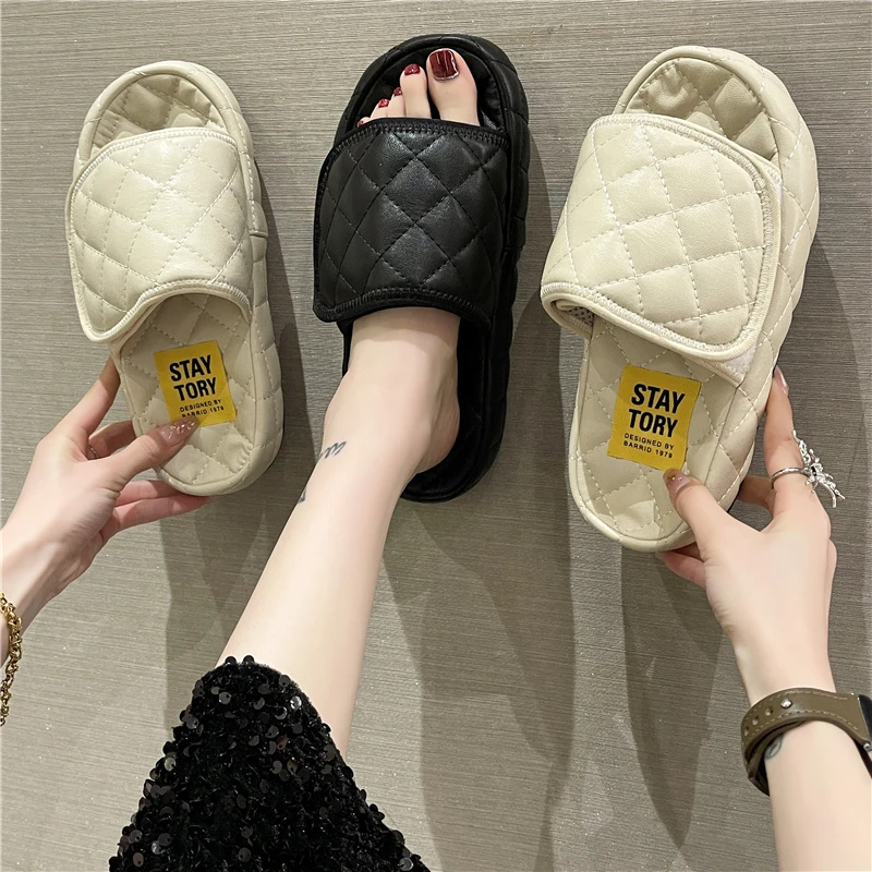 2023 NEW Beach Flat Light Leather Women Summer Shoes Woman Slides Slippers Outdoor Sexy Sandalias  Shoes Women  Women Shoes