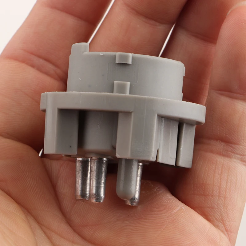 

1 шт. A0008269582 для Mercedes Benz SL W124 R129 W140 W202 W168 цоколь лампы указателя поворота держатель лампы аксессуары