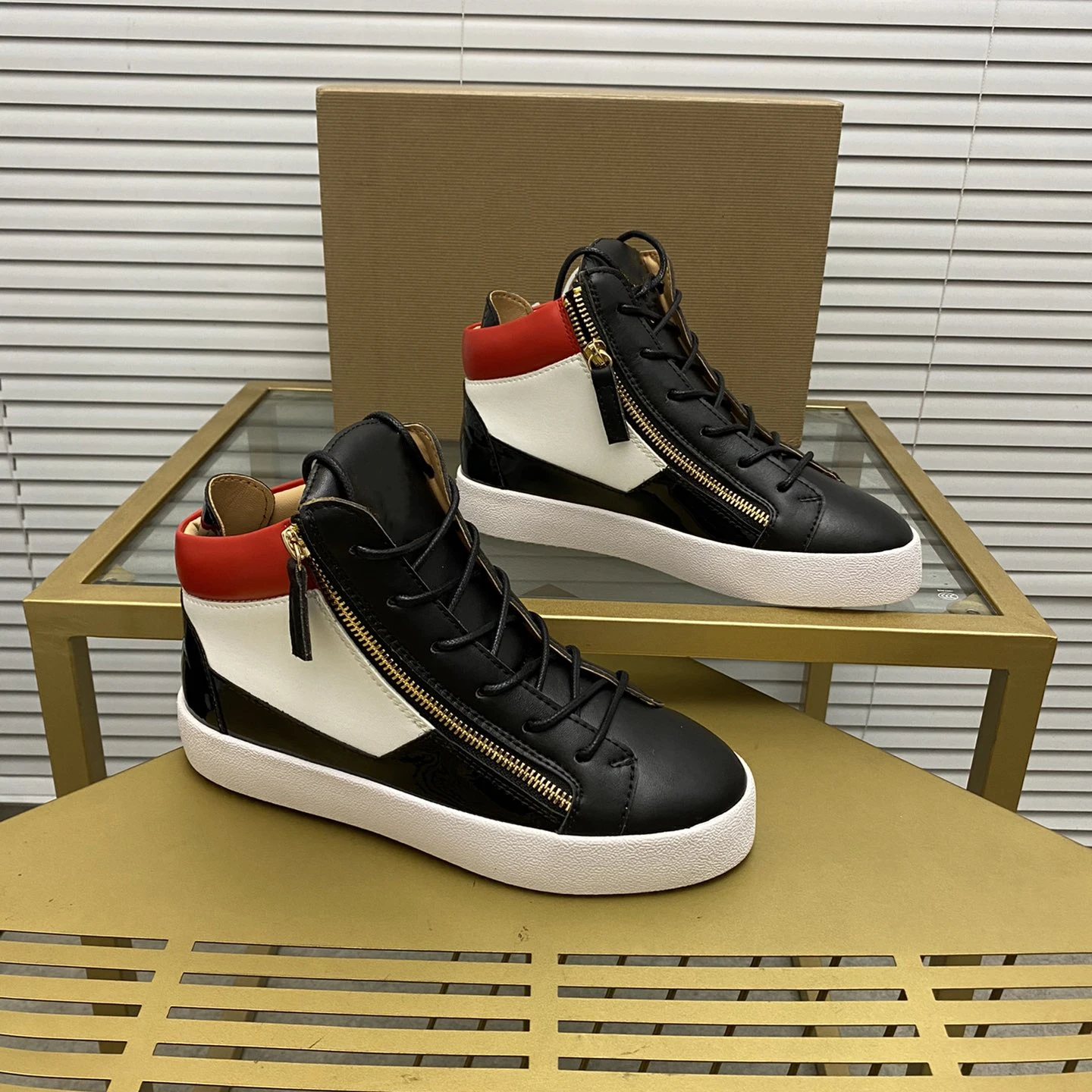 

Top Quality GZ Mens Casual Shoes Luxury Womens Leather Sneakers Unisex Fashion Trainers Youth Designer Canvas Shoes MD0007