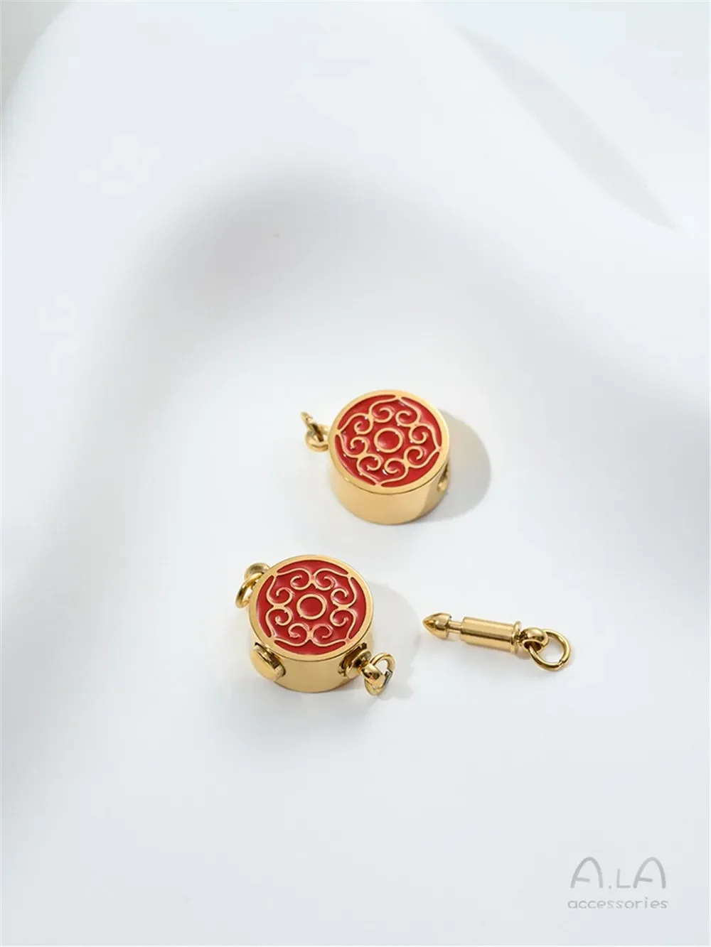 Невыцветающая пряжка из титановой стали с жемчугом позолоченная для капельного