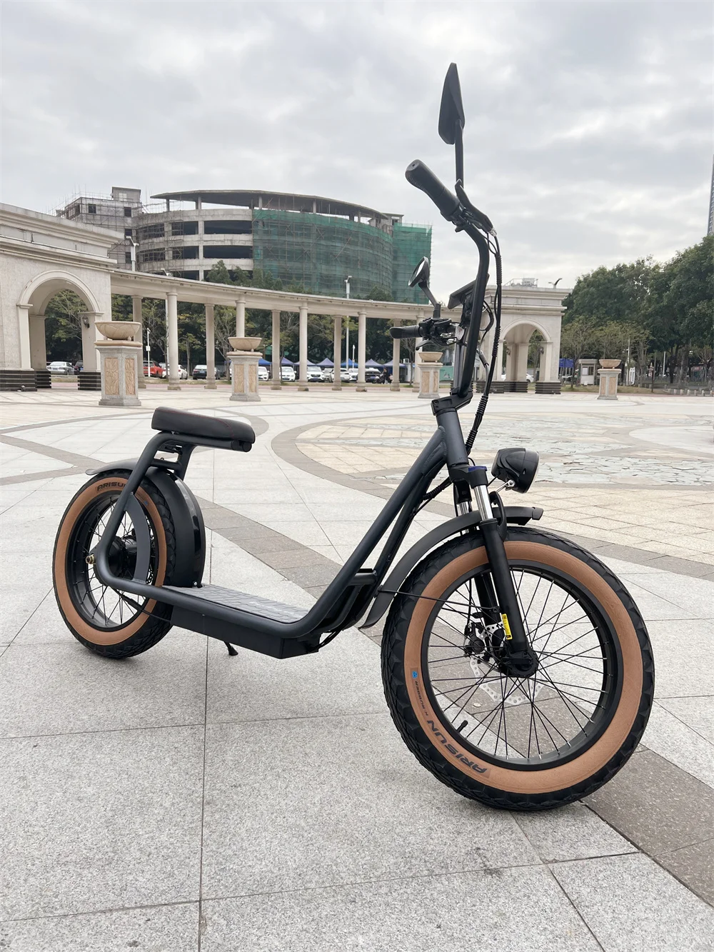 

Electric Motorcycle Scooter 1000W 100kms Range