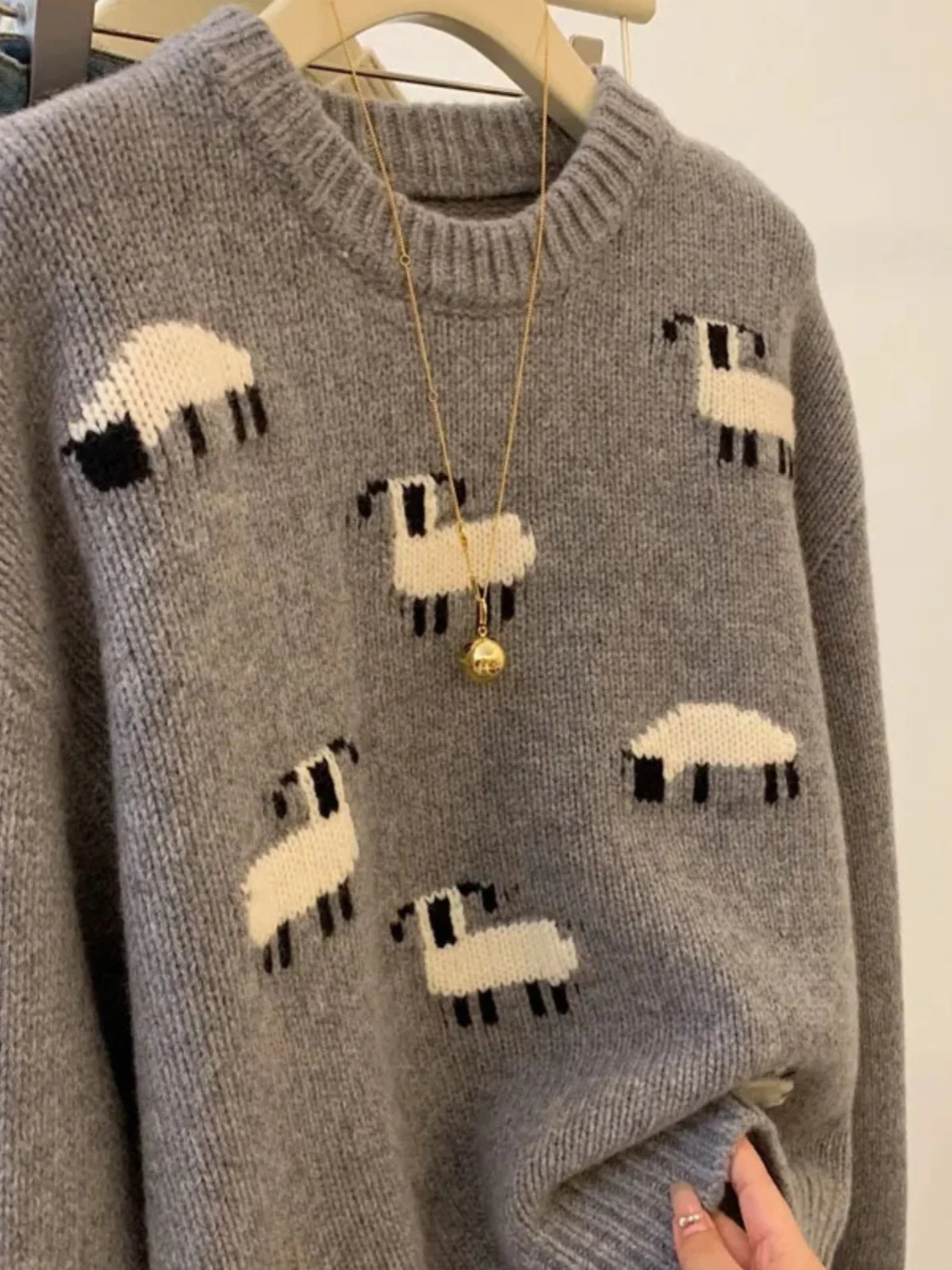 Жаккардовый свитер Western Sle Age-Reducing Little Sheep High Sense Super Nice Idle Серый вязаный топ на осень