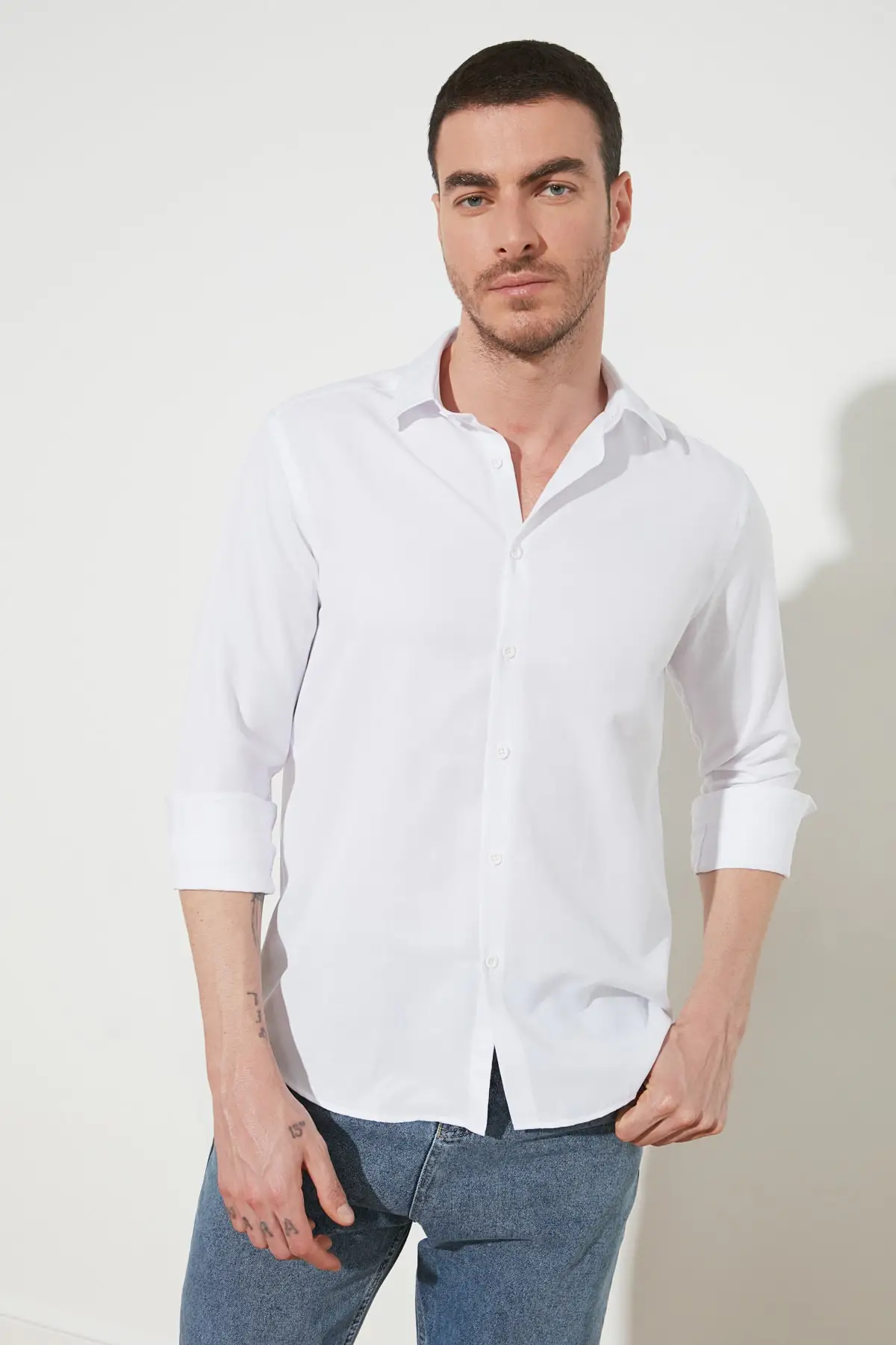 

Trendyol Men 'S Regular Fit Oxford Shirt Collar Shirt TMNSS21GO0366