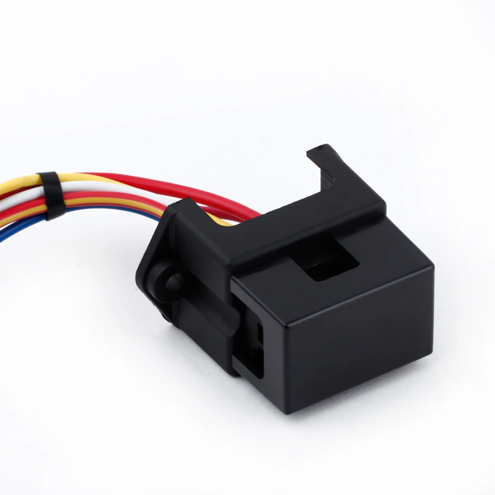 

4 Way Fuse Box 12V 24V Max DC 32V Circuit Car Trailer Auto Blade Block Holder ATC ATO 2-input 4-ouput Wire Fuse Accessory