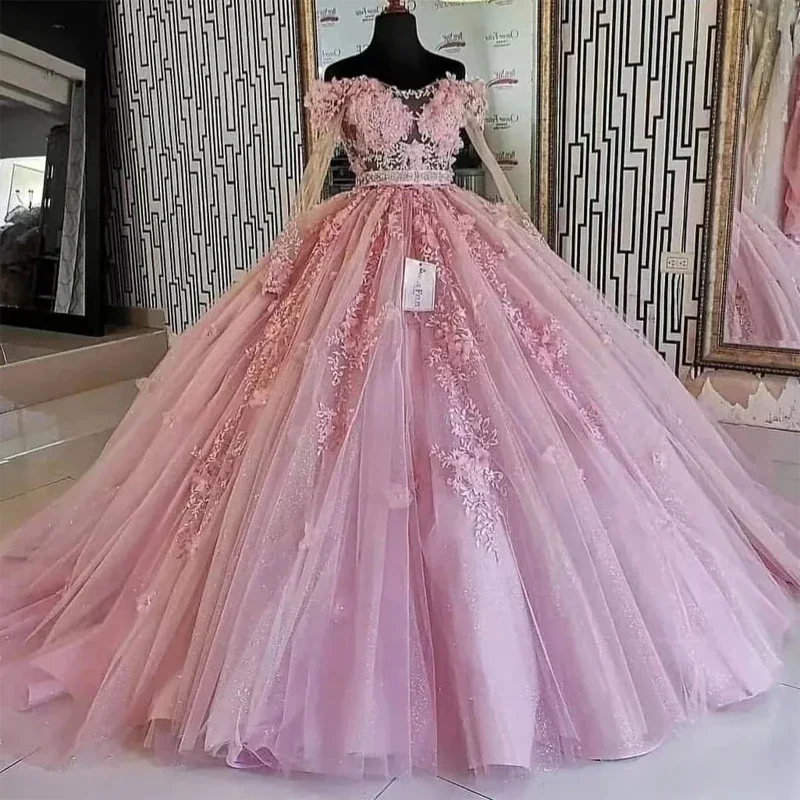 

Pink Lace Appliques Ball Gown 15 Year Old Quinceanera Dresses with Long Sleeves Birthday Formal Evening Party Gowns