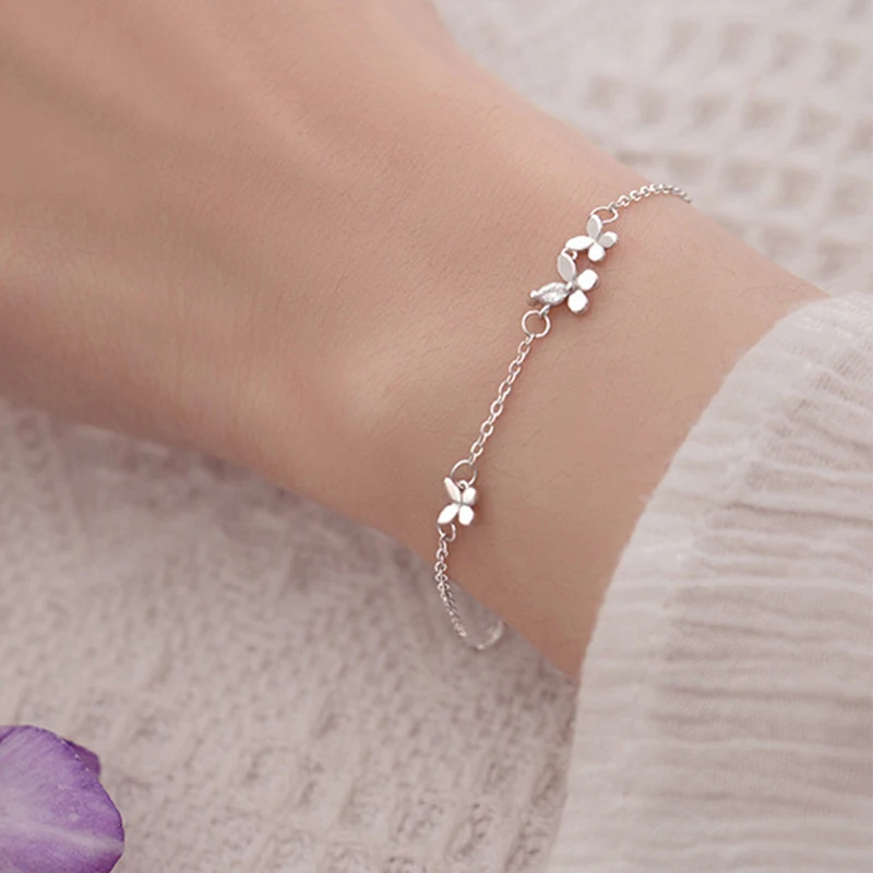 

Flash Diamond Butterfly Bracelet Female Light Luxury High Sense Simple Hand Jewelry Women Bracelet Jewelry Accessories