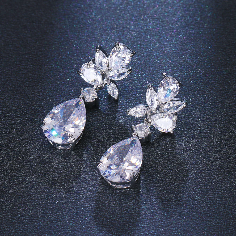 GNGYQ New Arrival Hot Sale Trend Classic Cost-effective Water Drop Zircon Earring Necklace Sets for Elegant Women Party Jewelry