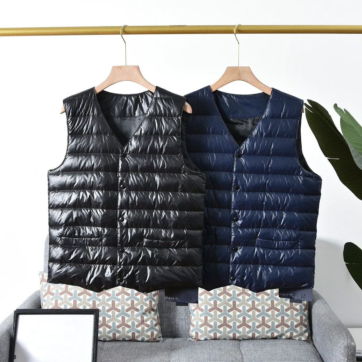 

2022 Winter Men's Down Vest Soft Comfortable High Quality Warm Vest Fashion Casual Style Couple Style Vest