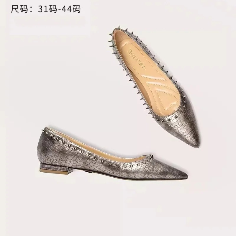 Рисунок 3 - Сандалии женские на низком каблуке