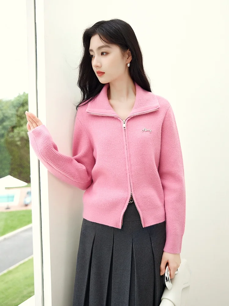 Xiangng Design Sense вязаная женская зима 2024 новая корейская серия свободная внутренняя