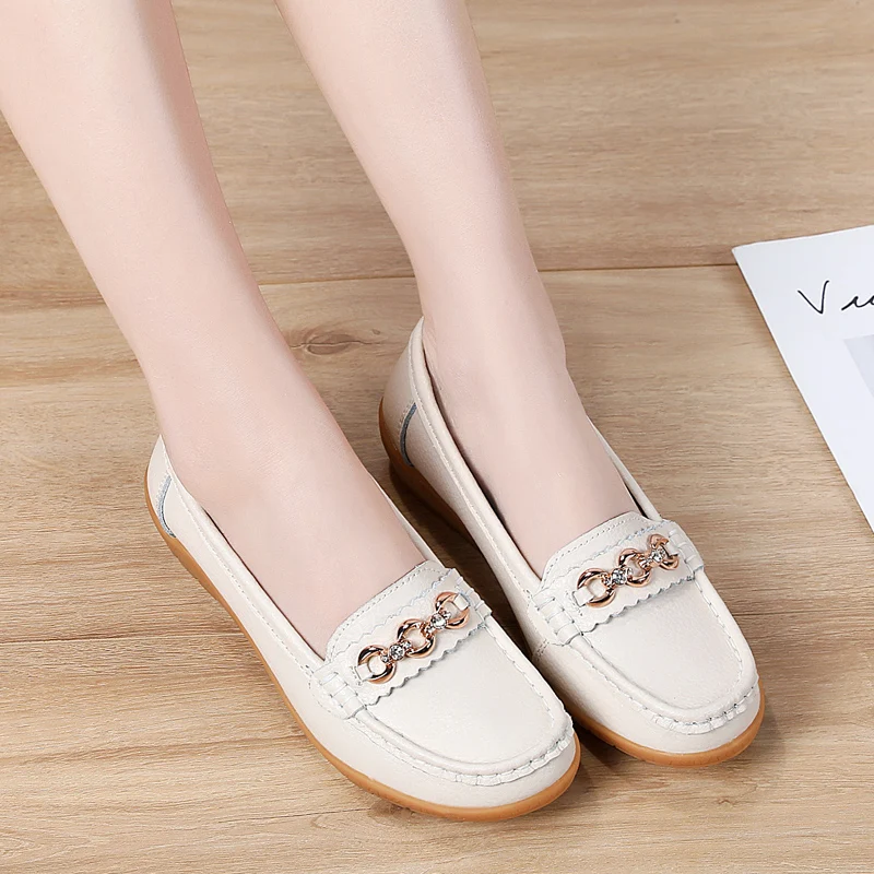 Новые женские туфли на мягкой подошве легкие кожаные лоферы для ленивых удобные