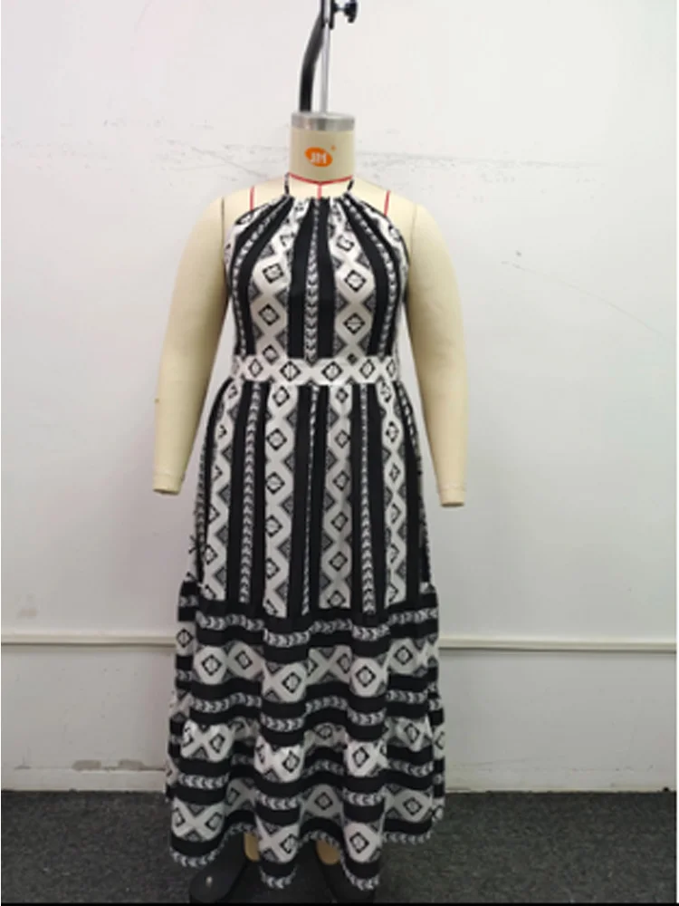 Женское платье-трапеция без рукавов с открытой спиной