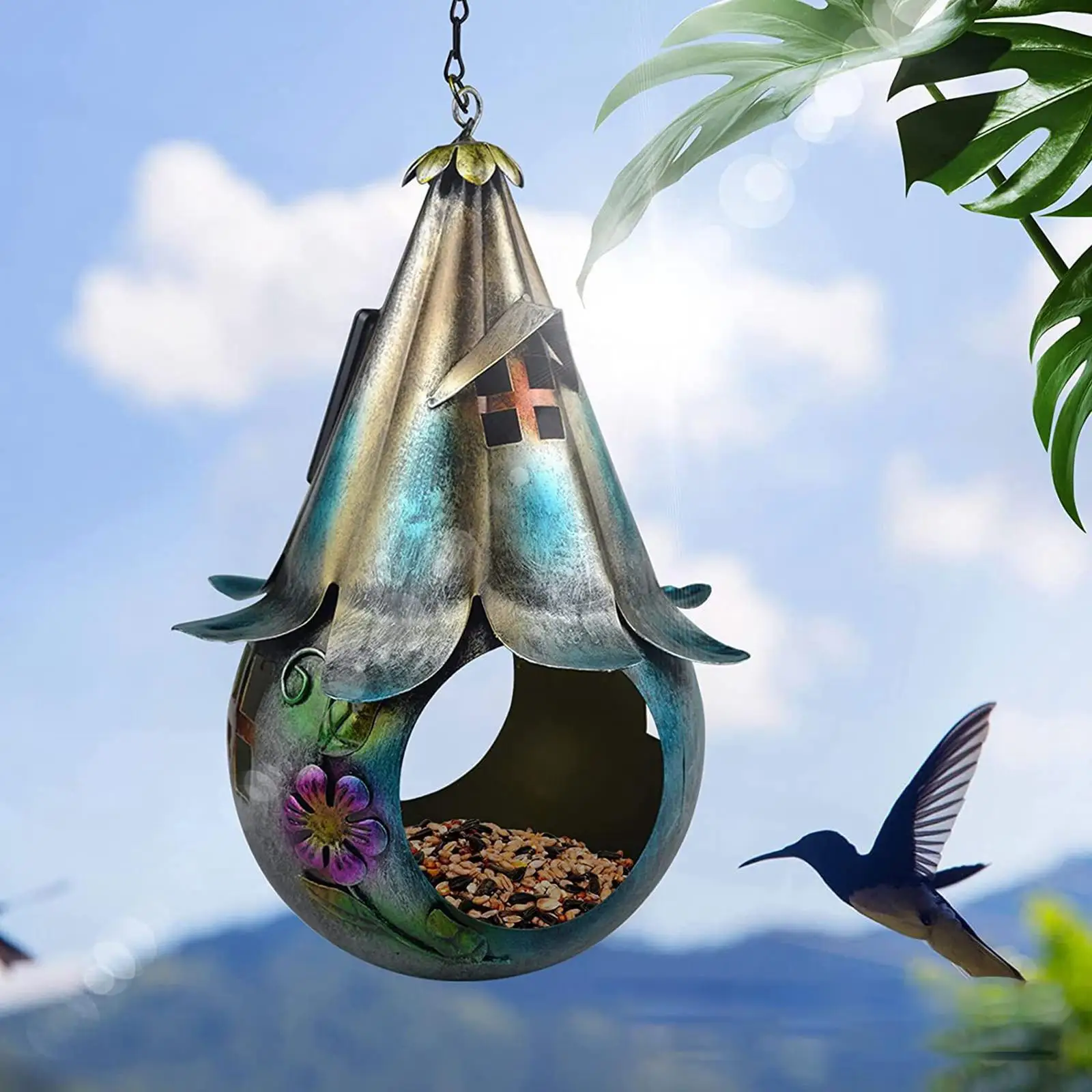 

Weatherproof Solar Powered Decorative Decoration Lantern Outdoor Feeder for Yard