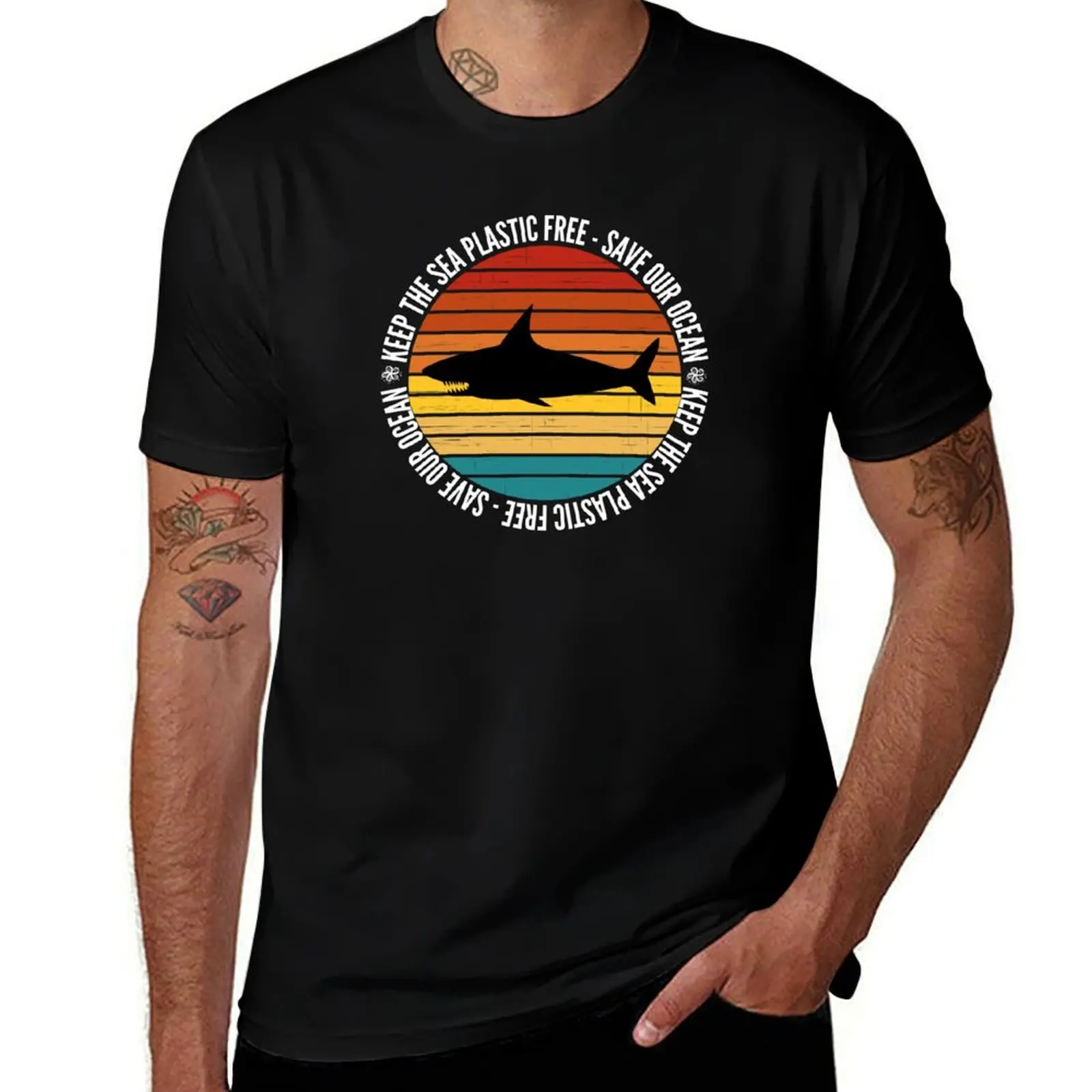 Фото Винтажная футболка в стиле ретро Sunset Shark - Save The Oceans, футболка с короткими рукавами для занятий спортом в тренажерном зале №1
