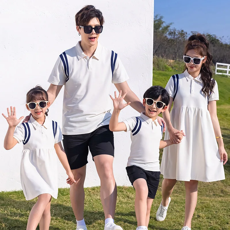 

Mother Father and Daughter Son Matching Clothing for All The Family Clothes Mom and Girls Dresses 2023 Dad Baby Boy Same Outfits