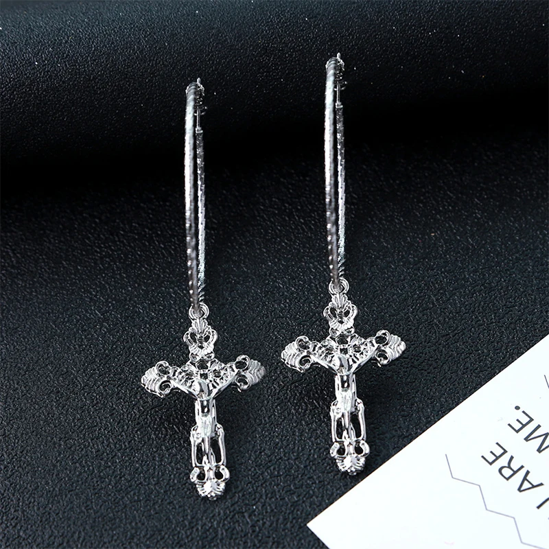 

Personalised Temperament Metal Cold Wind Cross Ear Buckle For Women Korean Fashion Earring Daily Birthday Party Jewelry Gifts