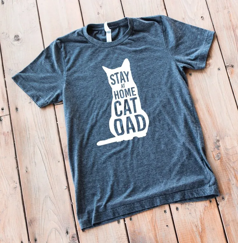 

Рубашка с надписью «Stay at дома», «кошка папа»