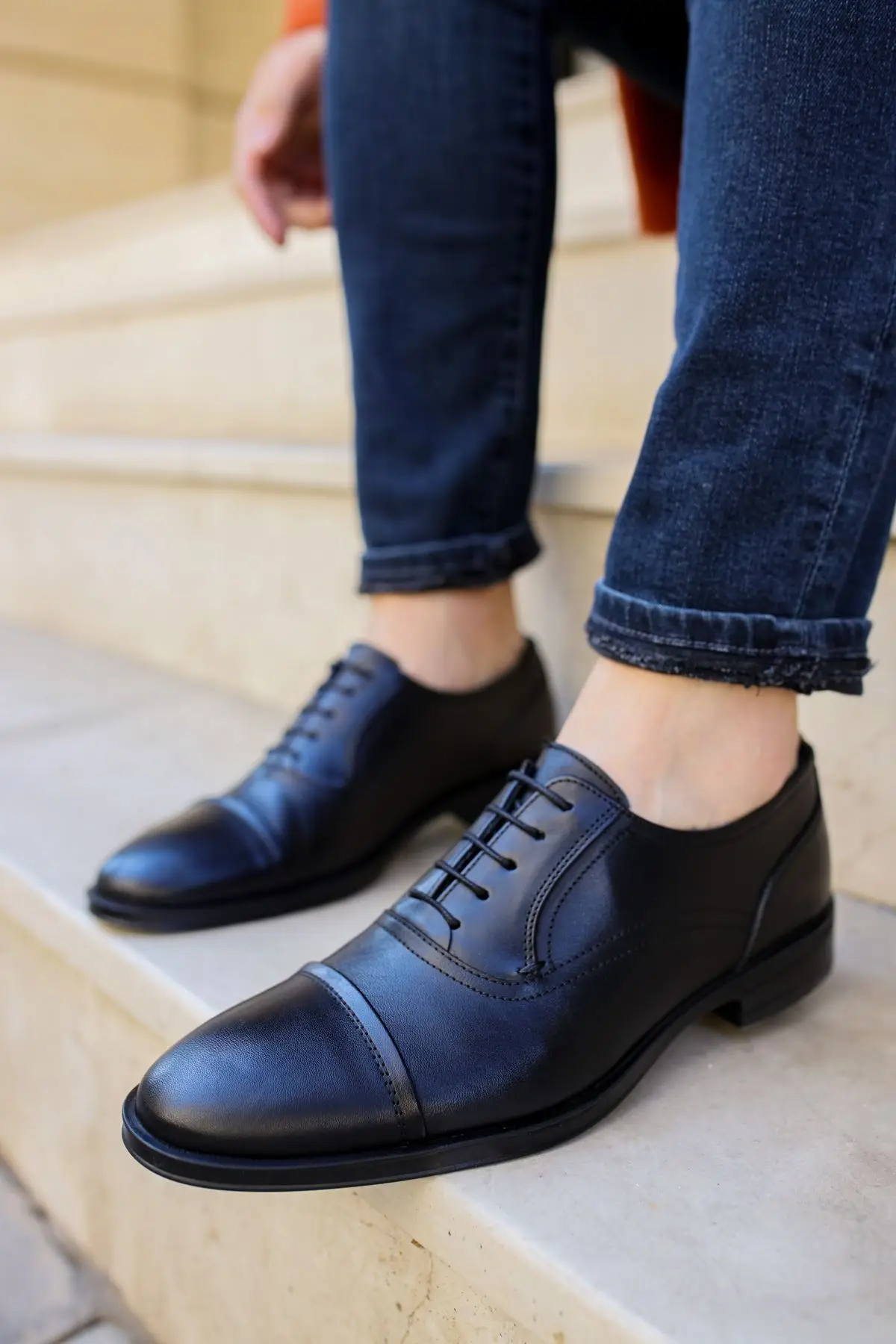 

Tezcan genuine leather 8670 black leather fantasy