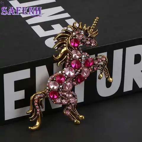 Fashion rhinestones, female ramp from a horse and animals, wedding banquet brooches, New Year's gifts for women and girls
