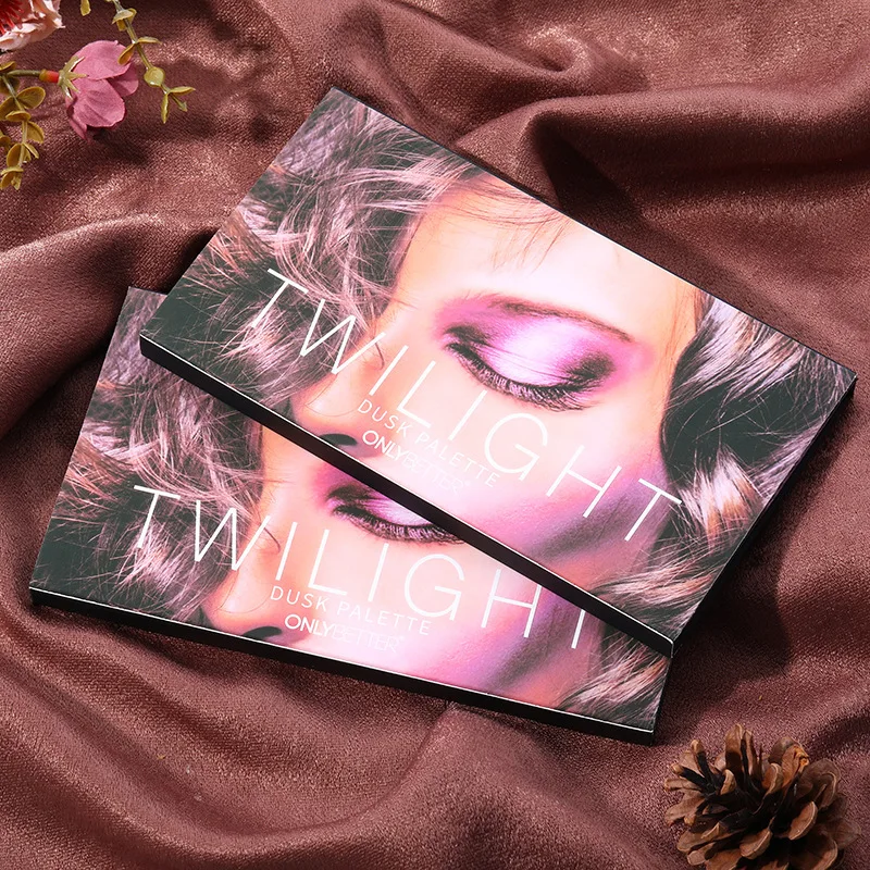 Профессиональная палитра теней для век 18 цветов матовые мерцающие блестящие