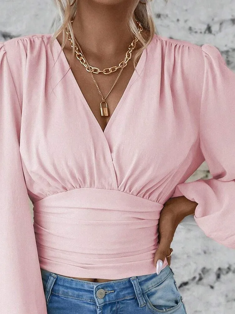 Блузка женская плиссированная однотонная с V-образным вырезом и длинным рукавом