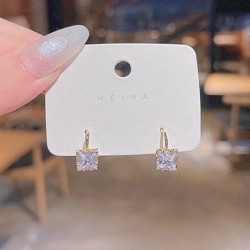 

Wholesale Sterling Silvers Pin Promotion Square Stud Earrings Dropshipping Gift