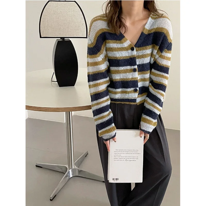 

2022 Autumn New V-neck Loose and Lazy Style Soft Sweater кофта женская cropped cardigan Color Stripe Knitted Cardigan Women