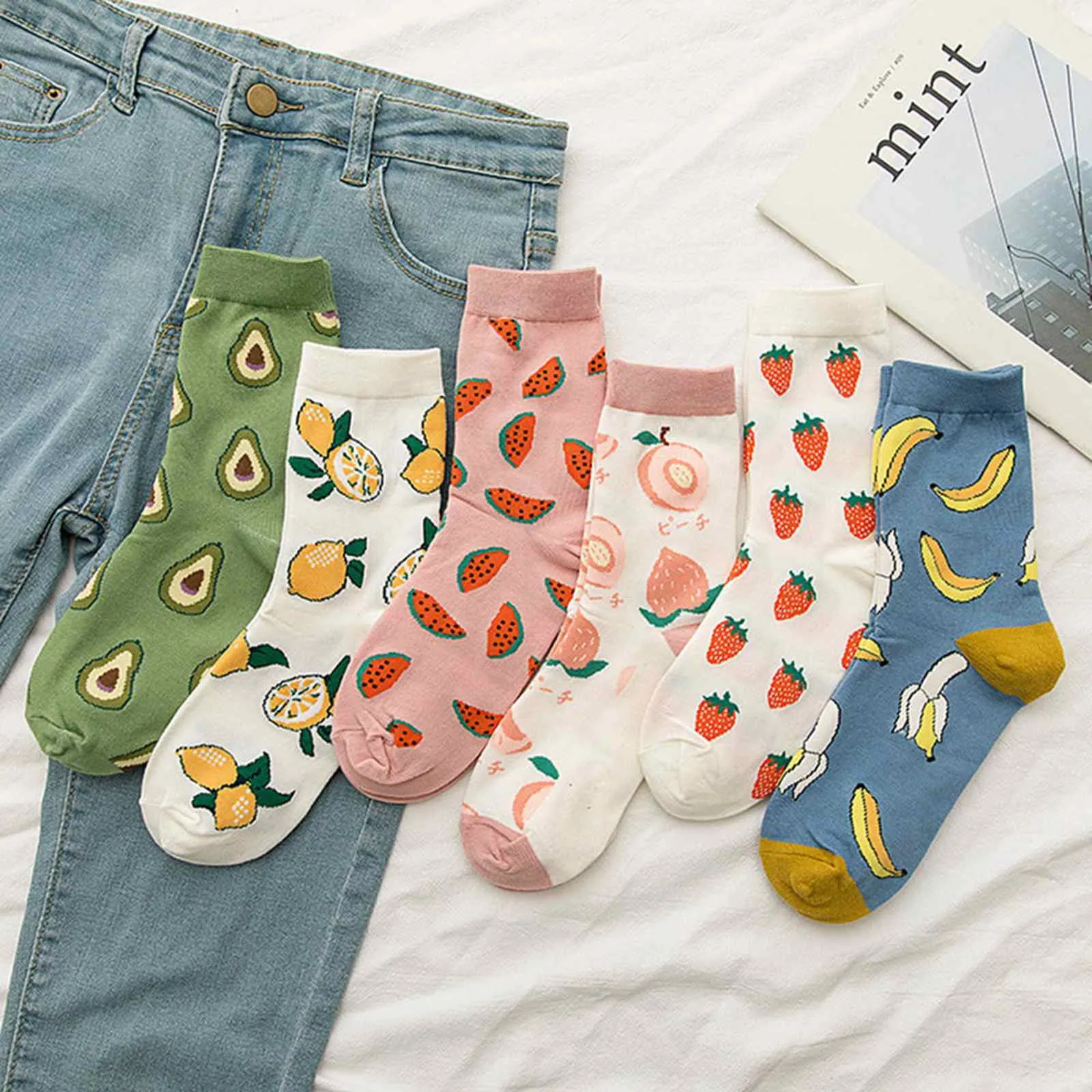 

6 Pairs ladies socks Harajuku Cute banana/Avocado/Pineapple Novelty Socks Women Kawaii Fruit Socks Funny Calcetines Mujer