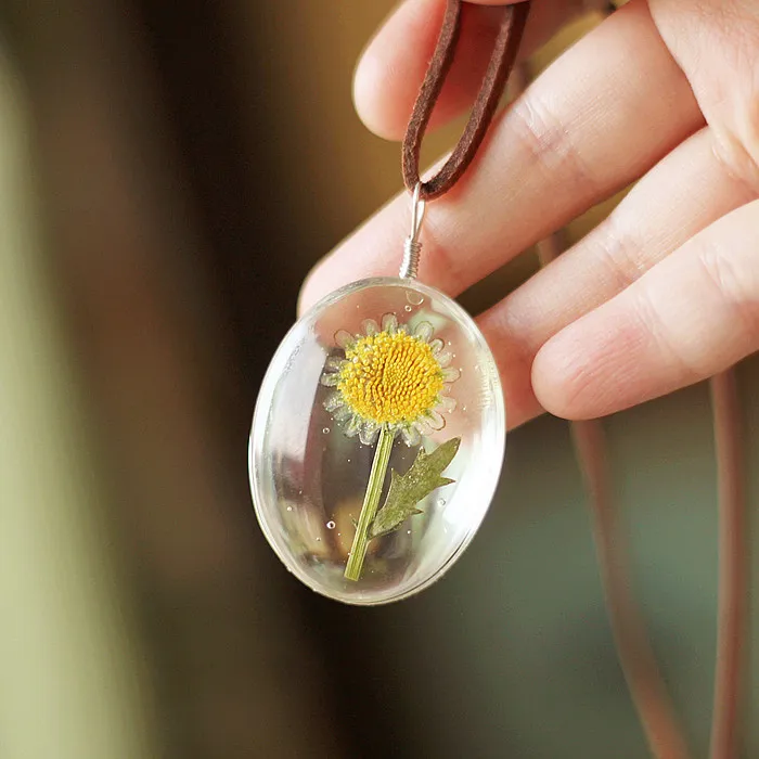 

DEAR-LIFE Forest style Japanese handmade retro double-sided sunflower immortal flower necklace pendant personality jewelry