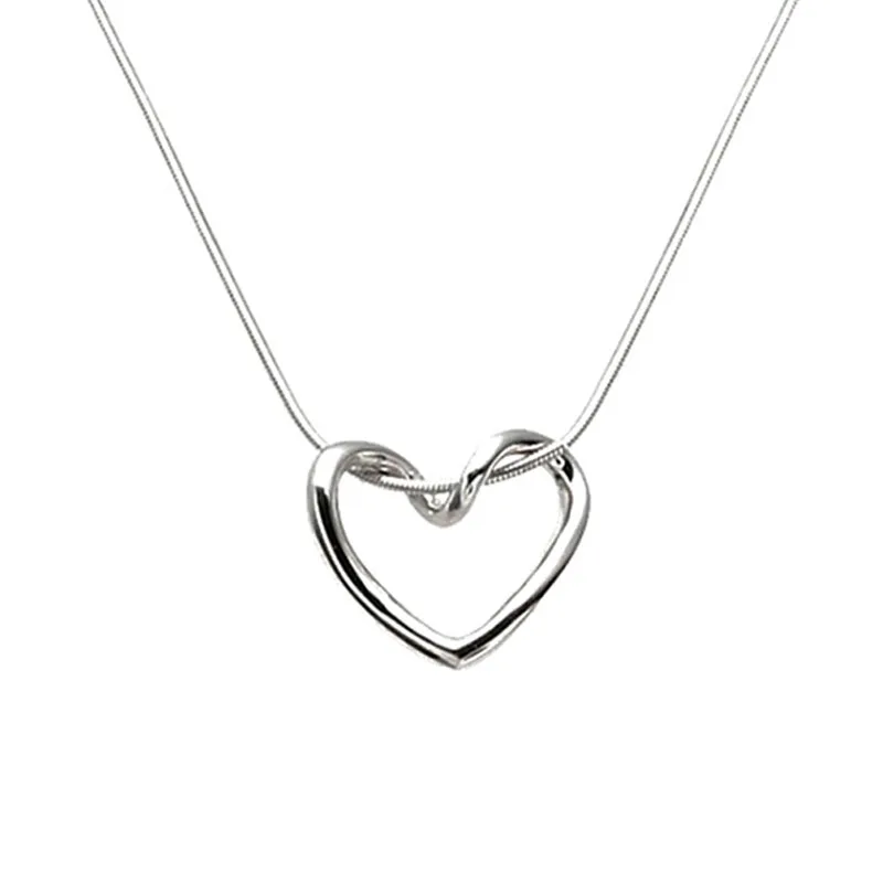 

Fashion Ladies Love Necklace Simple Versatile Hollow Love Necklace