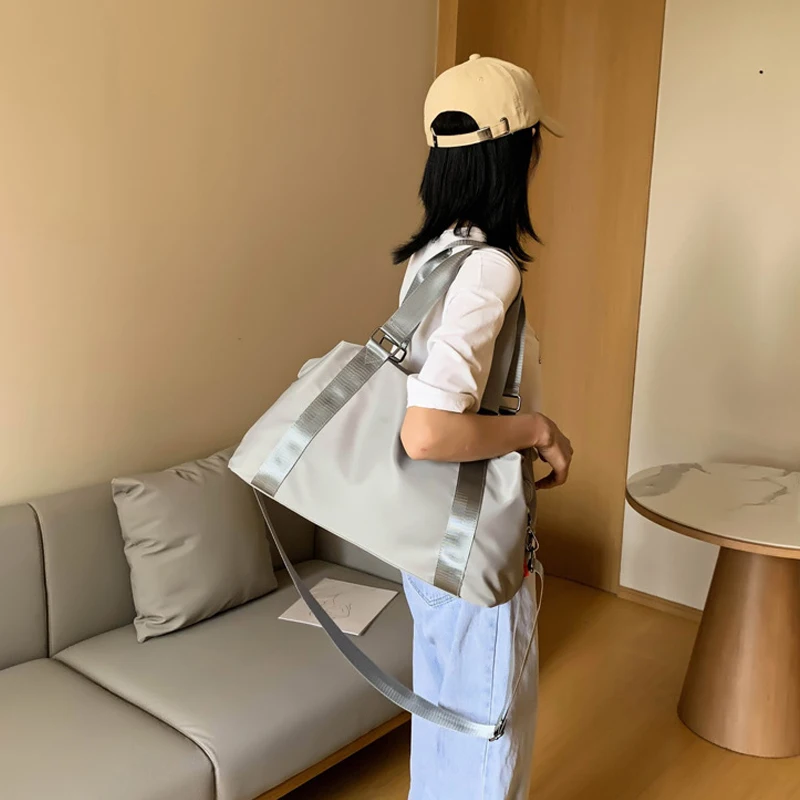 New Fitness Bag Portable Yoga Bag Ladies Handbag Wet And Dry Separation Waterproof Large Capacity Travel Bag Shoulder Bag