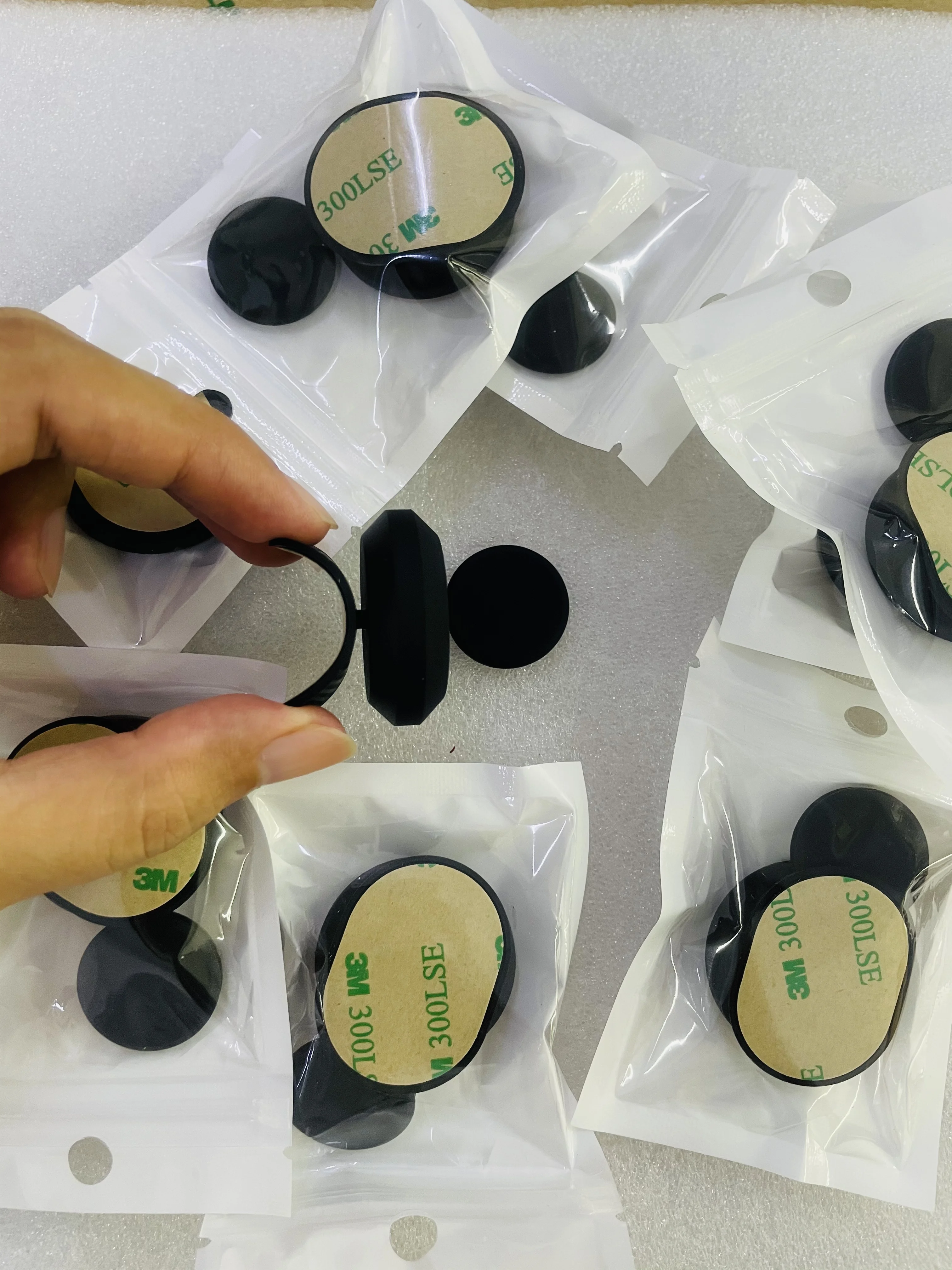 Защитный чехол для AirtTag GPS трекер водонепроницаемый противоударный держатель Apple