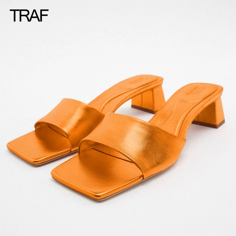 

Модные женские босоножки TRAF на низком квадратном каблуке, роскошные дизайнерские золотистые массивные сандалии с квадратным носком, 2022