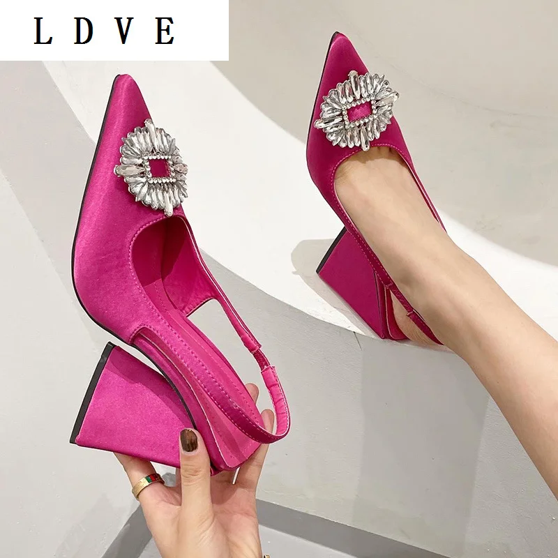 

Новинка лета 2022, модные однотонные шелковые сандалии на высоком каблуке, привлекательные вечерние туфли без шнуровки с острым носком и укра...