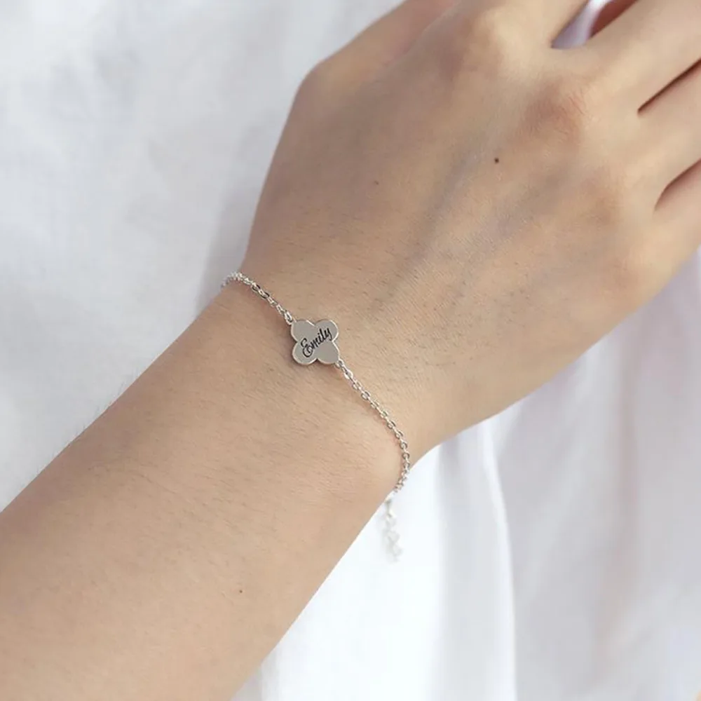 

Браслет из нержавеющей стали с изображением клевера