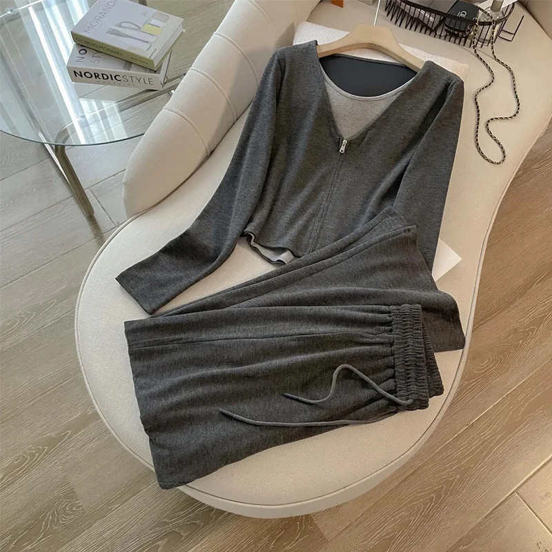 Женский спортивный костюм из двух предметов трикотажный однобортный Кардиган в