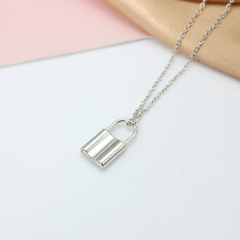 Цепочка-чокер с подвеской в стиле панк |