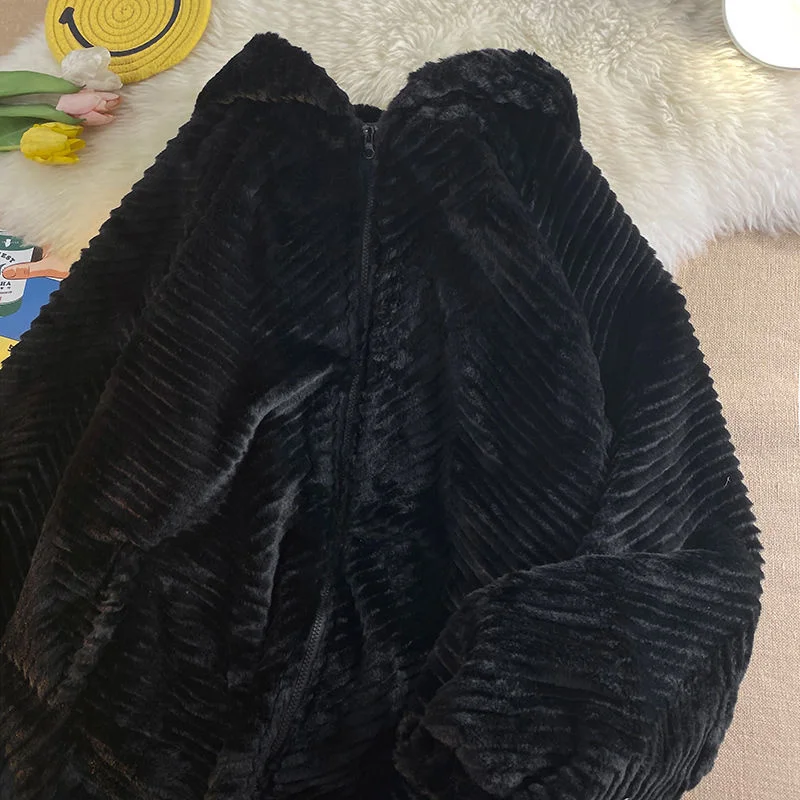 Winter Thick Jacket Men Warm Fashion Casual Hooded Jacket Men Streetwear Loose Short Coat Mens Lamb Wool Jackets Coat S-2XL