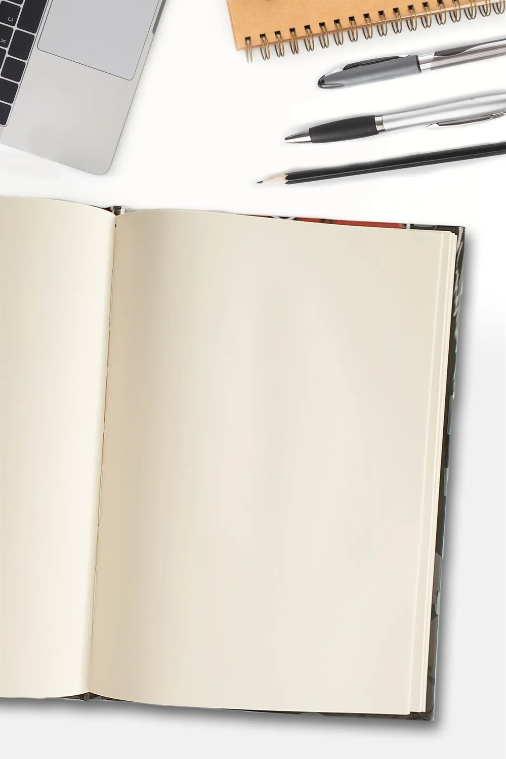 

2021 New Fashion Japanese Anime Sailor Moon Anime Cosplay Notepad Daily Gift Accessory High Quality Fast Anime Free Shipping