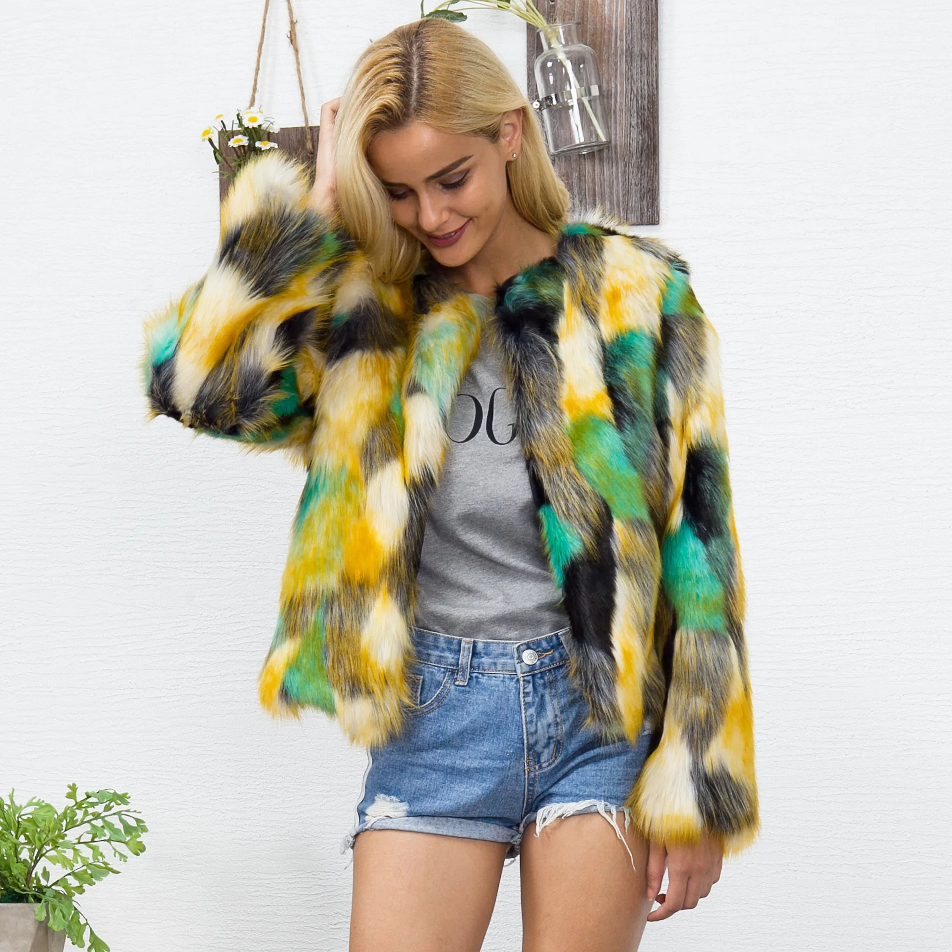 Women's Leather Fur Coat Colorful Gradient Imitation Fur Short Jacket Female Faux Fur Coat