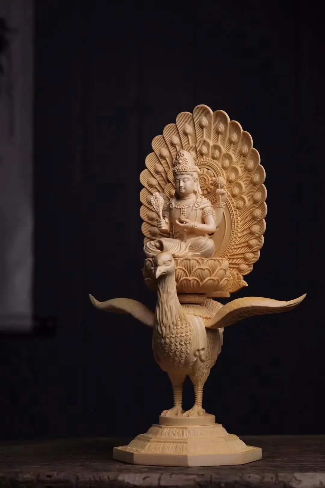 Деревянная статуя Будды Павлина Мин Ван-Резьба из цельного дерева Большая